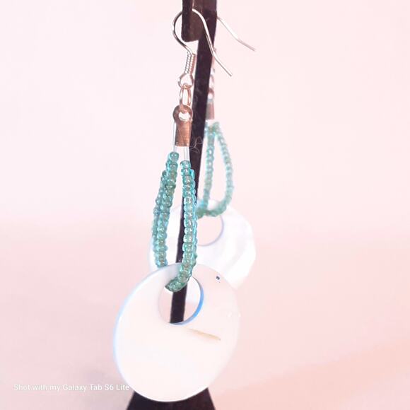 60s Style Dangle Drop Earrings Poweder Blue Iridescent Discs On Seed Bead Loops - Picture 4 of 6